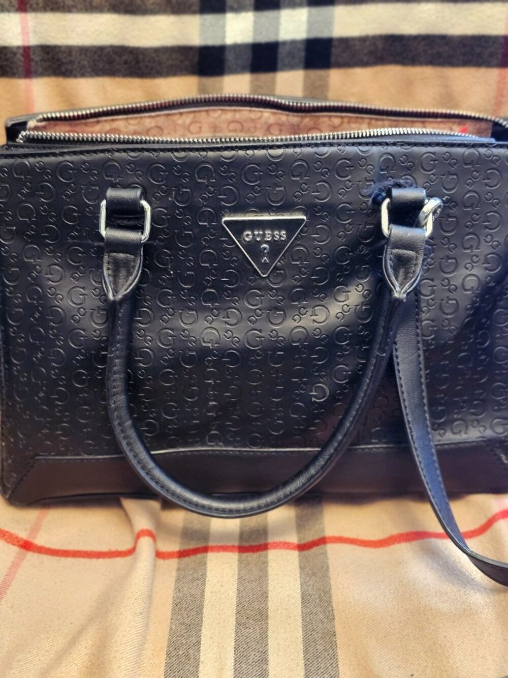 GUESS PURSE CROSS BODY BLACK